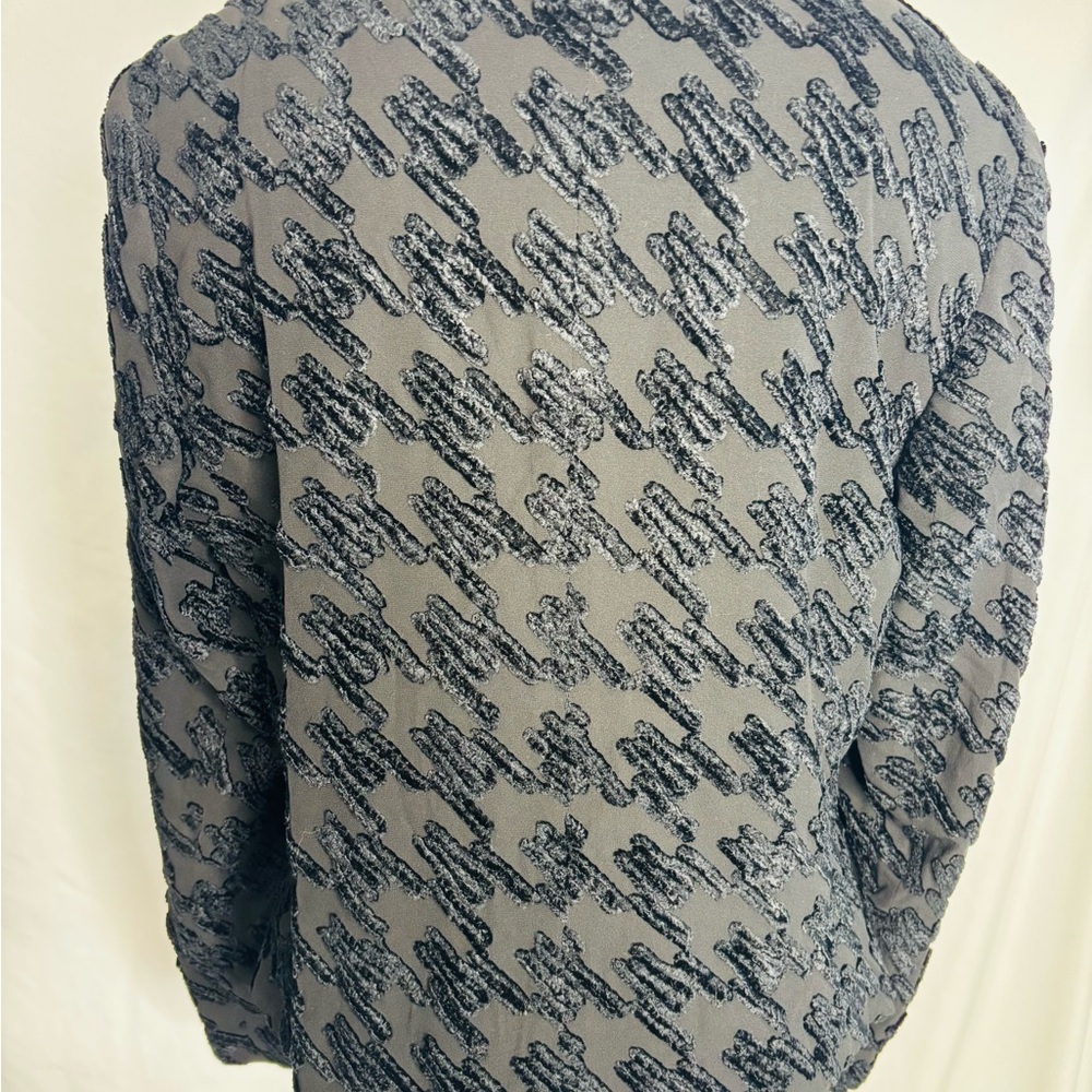Akris Textured Black 100% silk jacket - Picture 7 of 11